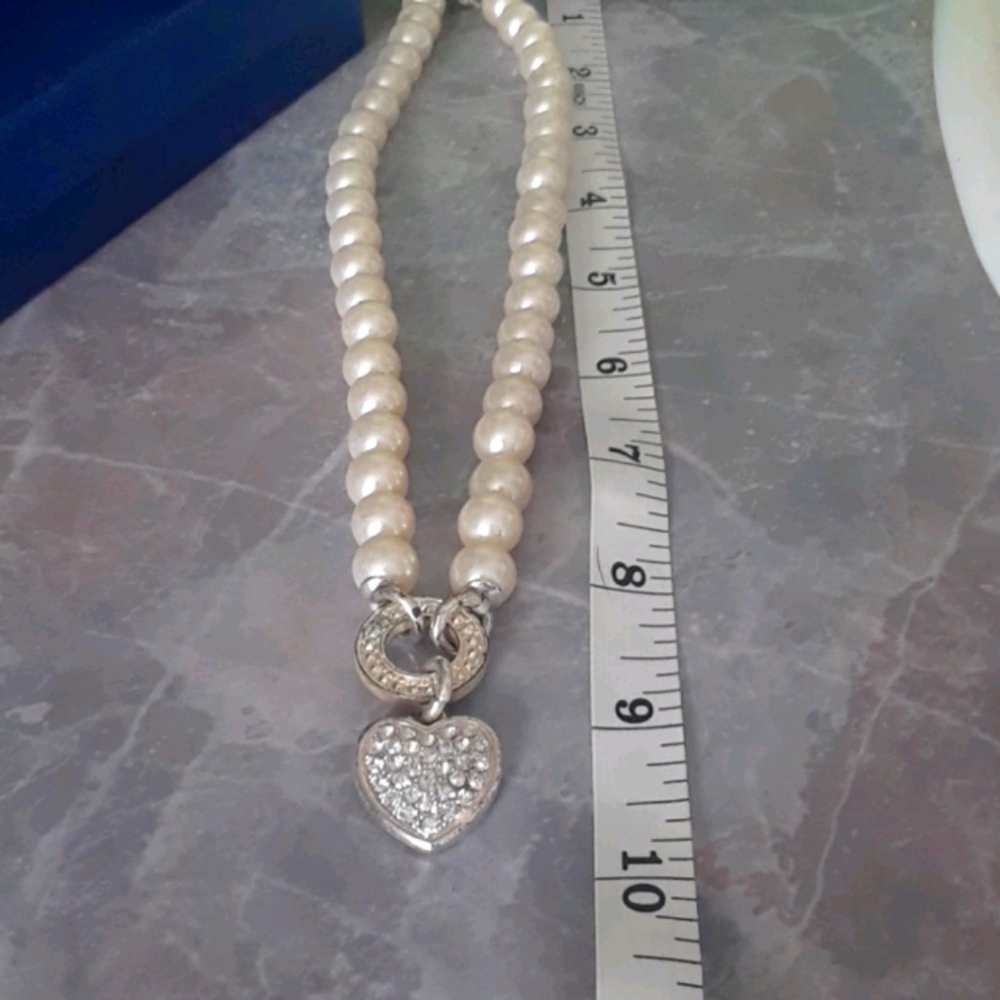 Simulated pearl necklace